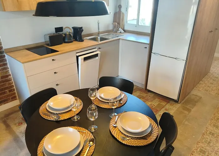 Two Bedrooms Bright Center Apartment Barcelona